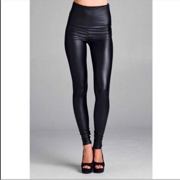 FAUX LEATHER HIGH WAISTED LEGGINGS - Picture 6 of 6